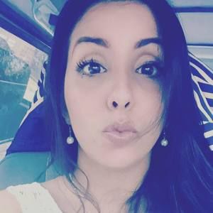 Meet your Posher, Vanessa